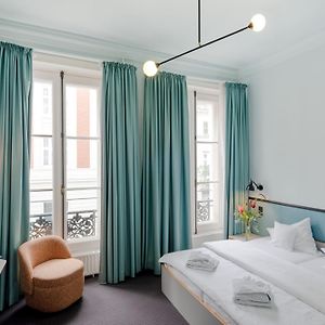 Zimmer mit Queensize-Bett